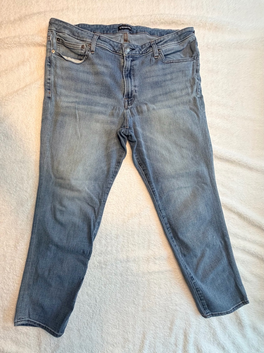 Express Men's Athletic Straight Jeans in Light Blue Wash 36/30